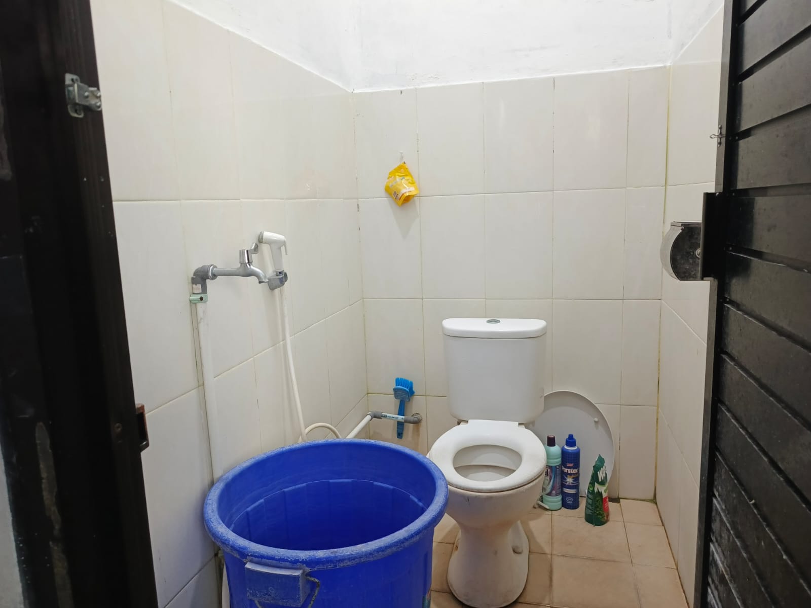 Toilet/kamar mandi gedung Pascasarjana